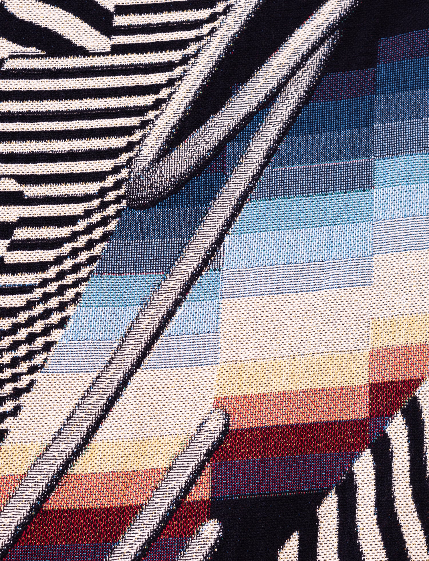 'OPTICHROMIE 137' Throw Blanket